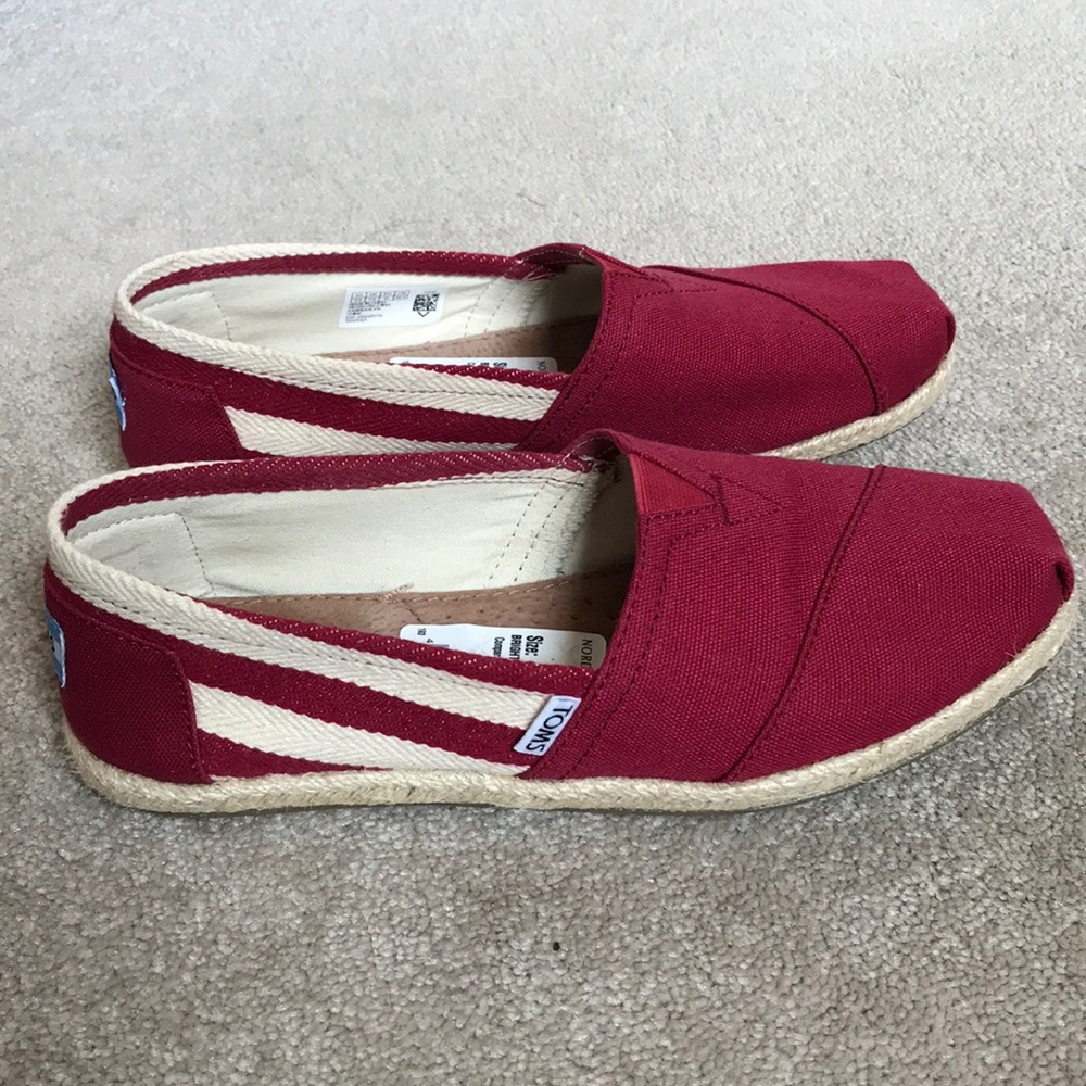 Red Toms shoes women’s 9.5